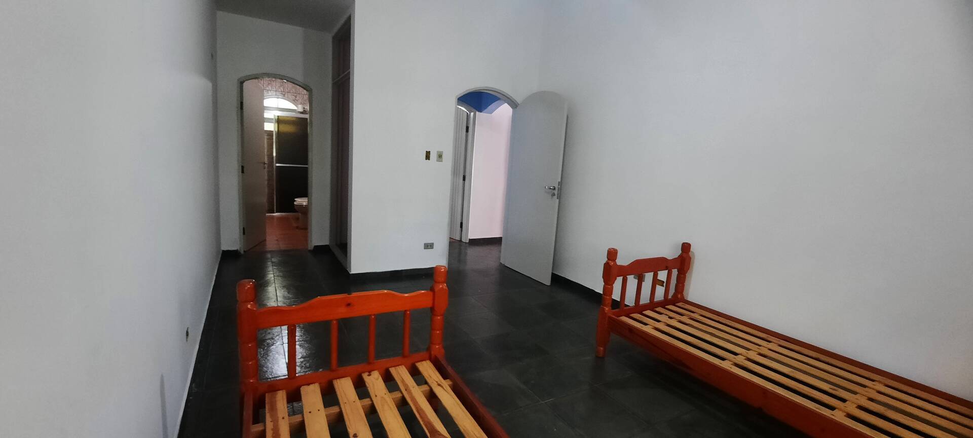 Casa à venda com 4 quartos, 230m² - Foto 11