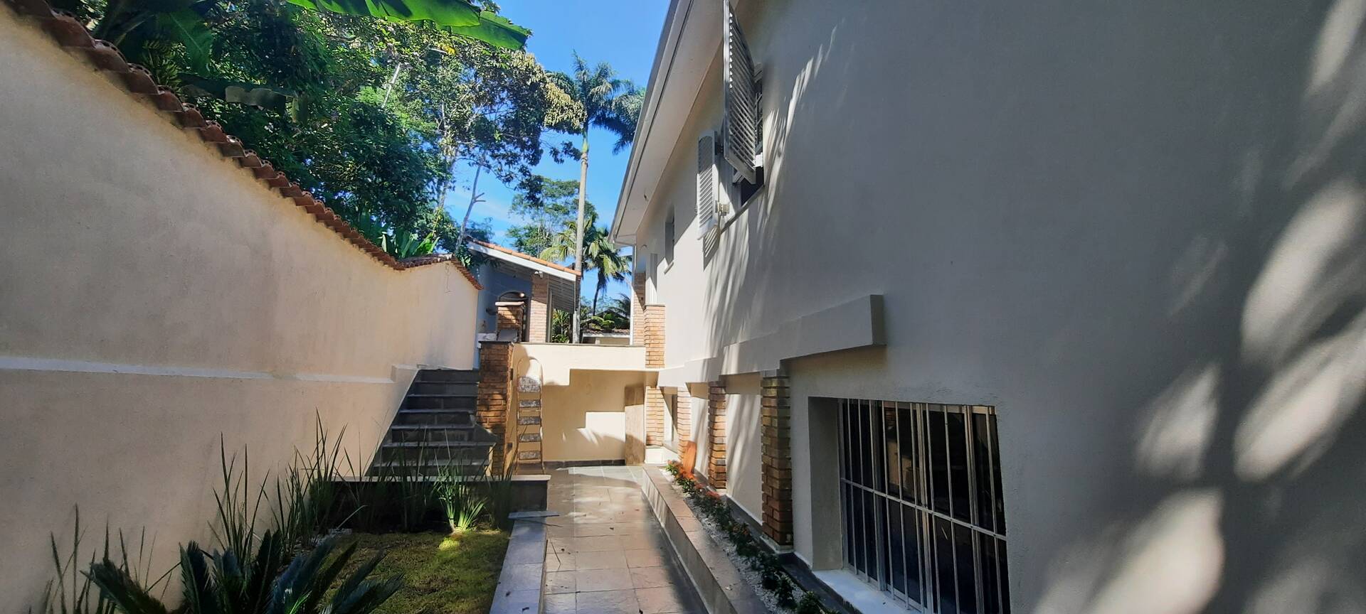 Casa à venda com 4 quartos, 230m² - Foto 25