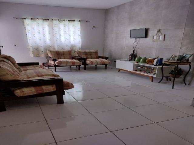 Sobrado para Venda em Caraguatatuba - 4