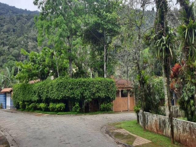 Casa para Venda em Caraguatatuba - 2