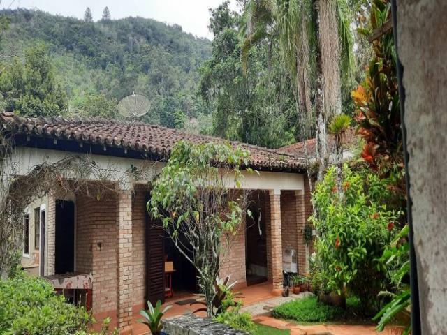 Casa para Venda em Caraguatatuba - 3