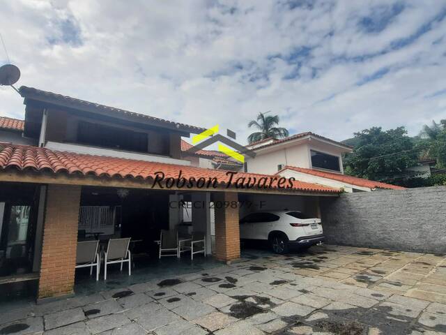 #2425 - Casa para Venda em Caraguatatuba - SP - 2