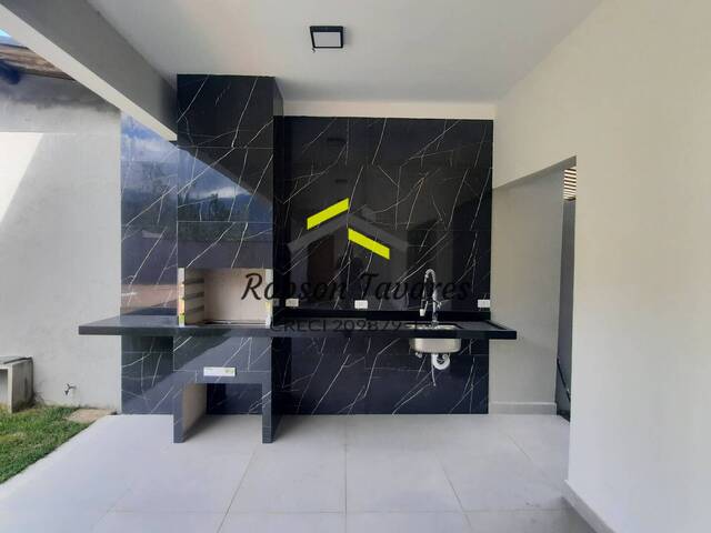 Casa para Venda em Caraguatatuba - 2