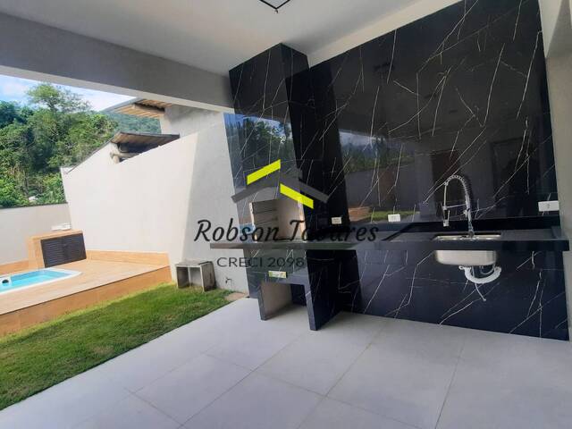 Casa para Venda em Caraguatatuba - 3