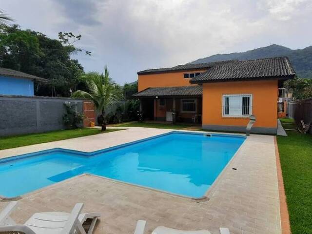 #2201 - Casa para Venda em Caraguatatuba - SP