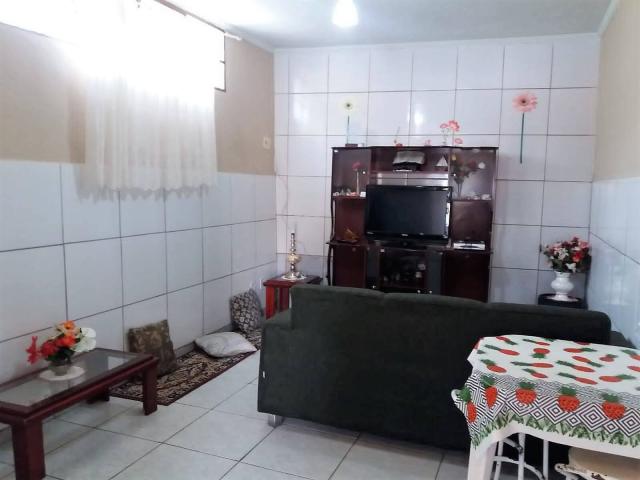 Sobrado para Venda em Caraguatatuba - 5