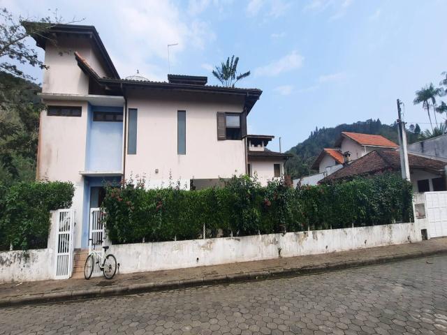 #2414 - Casa para Venda em Caraguatatuba - SP