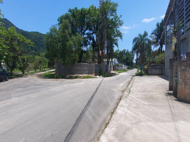 Terreno para Venda em Caraguatatuba - 4