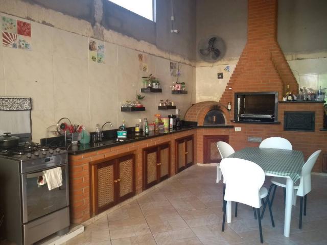 Casa para Venda em Caraguatatuba - 2