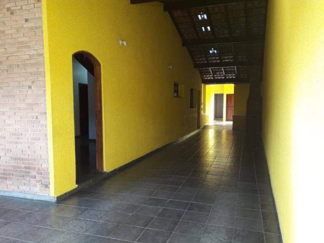 Sobrado para Venda em Caraguatatuba - 4