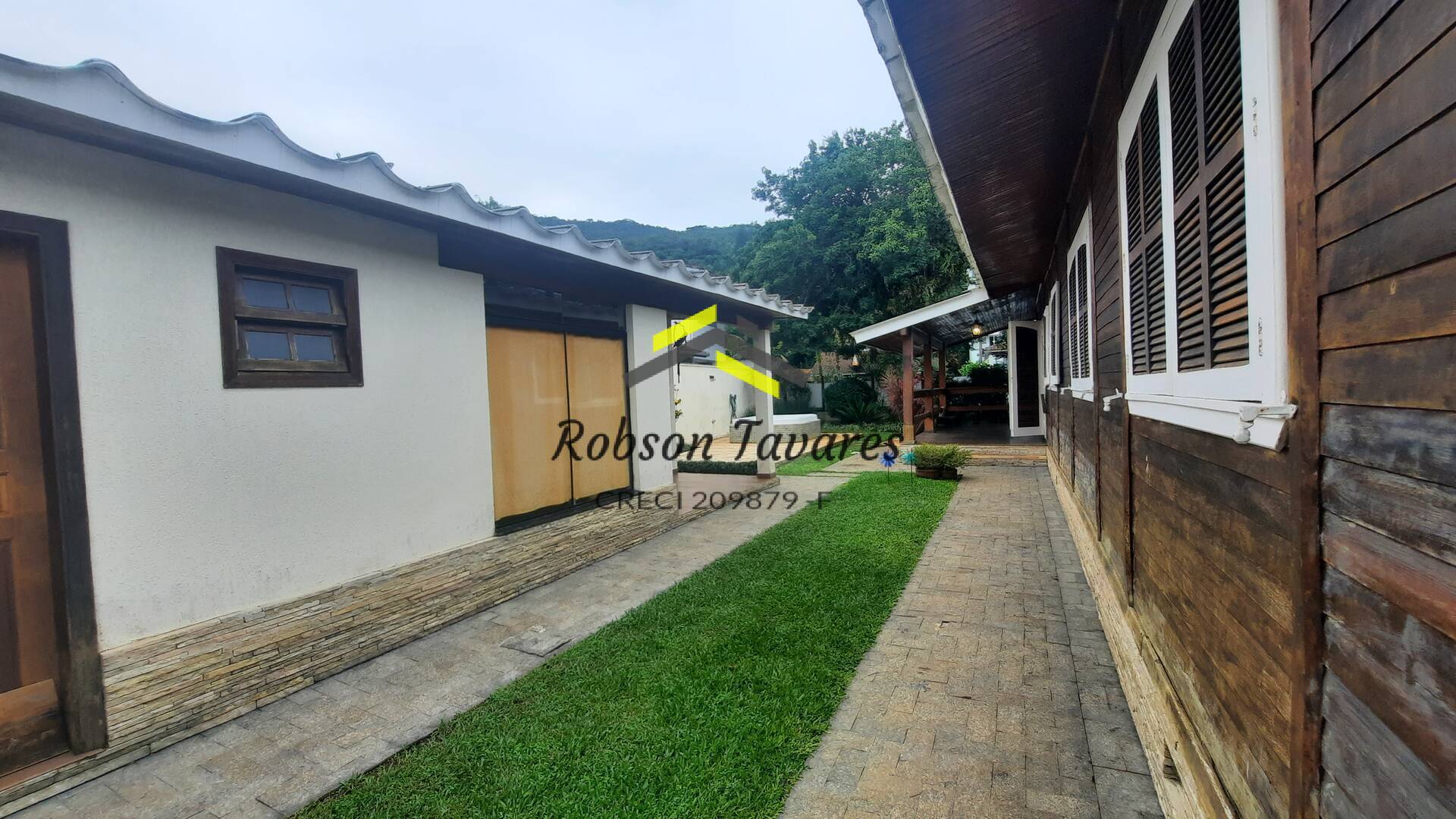 Casa, 3 quartos, 219 m² - Foto 12