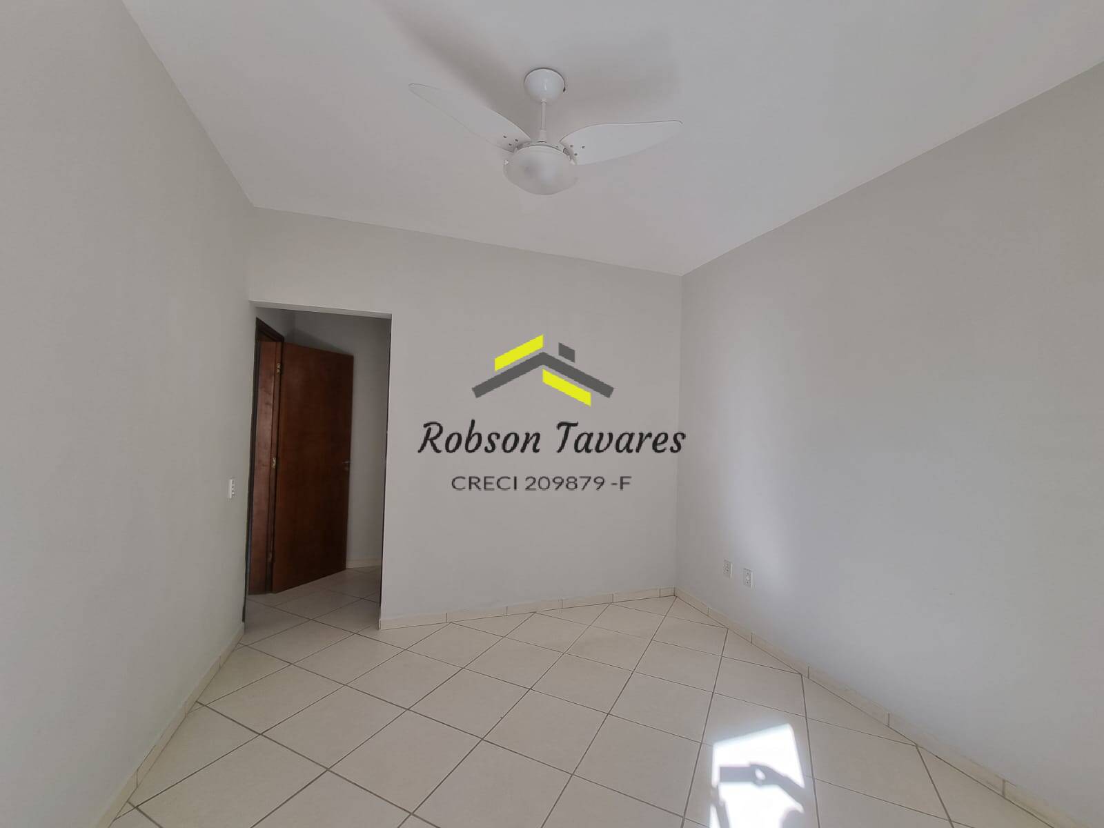 Apartamento à venda com 2 quartos, 78m² - Foto 13