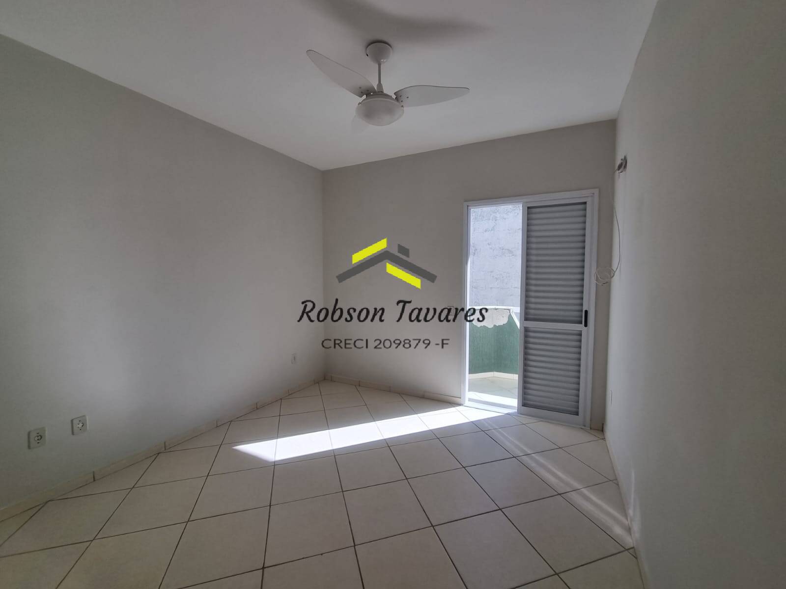 Apartamento à venda com 2 quartos, 78m² - Foto 5